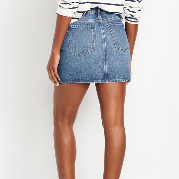 NWT OLD NAVY Mid-Rise OG Jean Mini  SKIRT  Color: Medium Wash - Picture 3 of 9